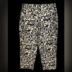 Black and White capri pants.  Preview brand in size 4